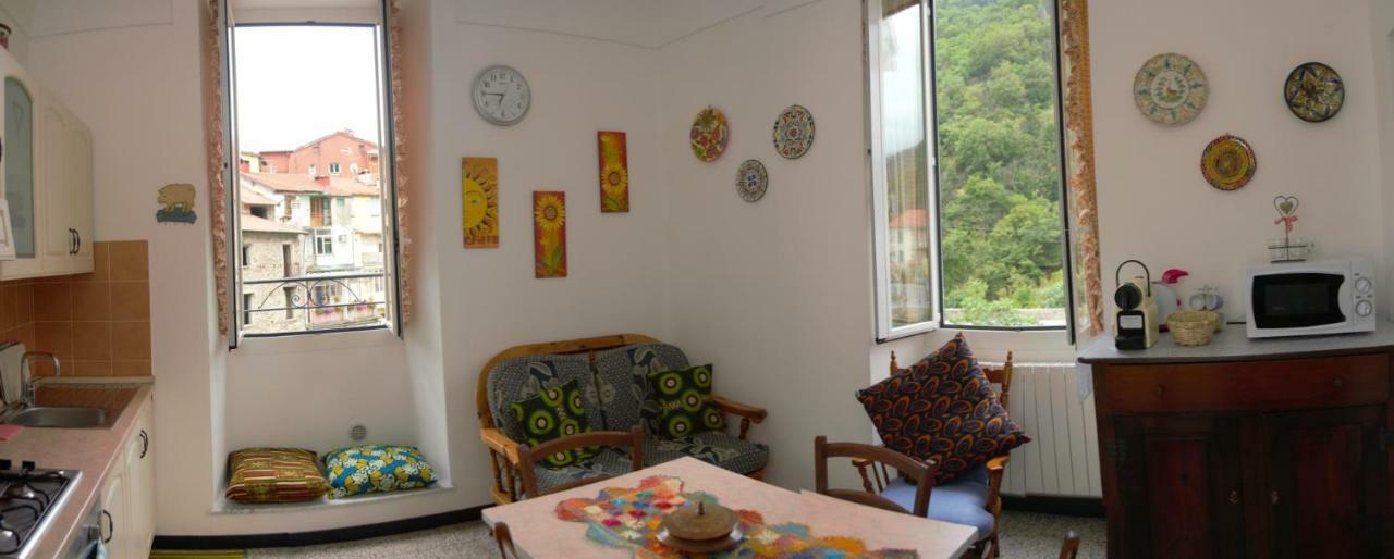 Ciassa Noeva Apartment Pieve di Teco Ngoại thất bức ảnh